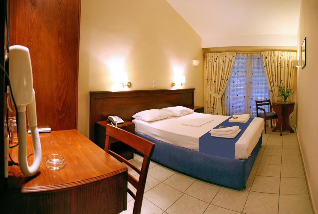 Sandy Bay Hotel Plomari Zimmer foto